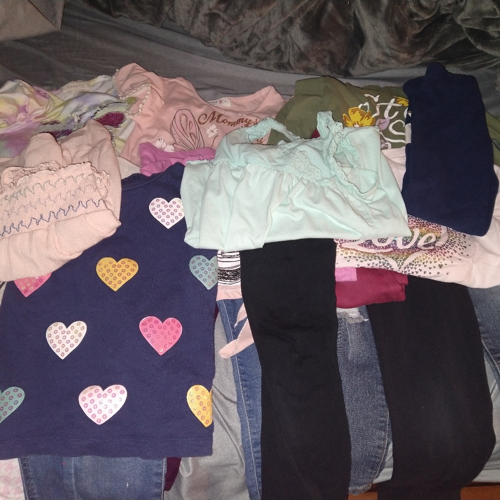 Lot of girl clothes 19pcs